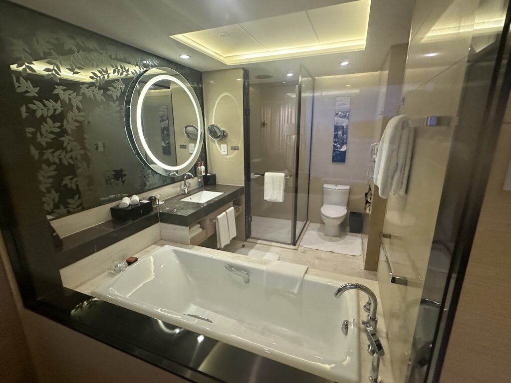 Crowne Plaza GUANGZHOU HUADU by IHG