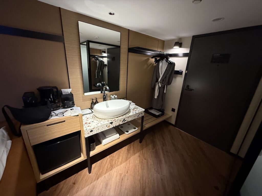 Mia Hotel (Shanghai Xuhui Jiaotong University)
